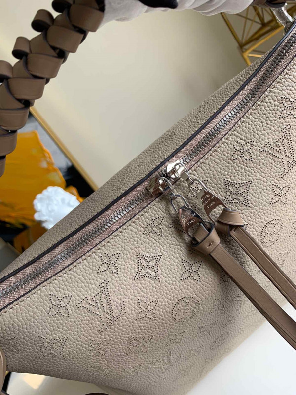 l**is V*t*n beaubourg hobo mm