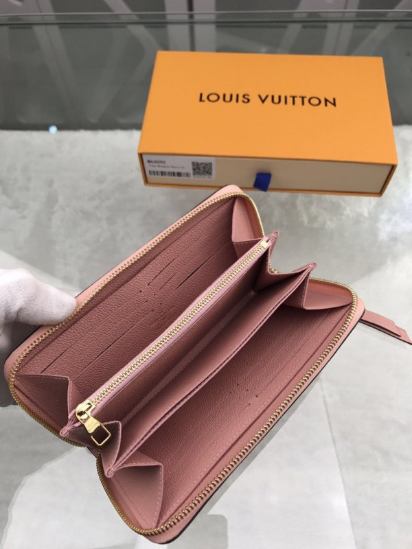 l**is V*t*n zippy wallet