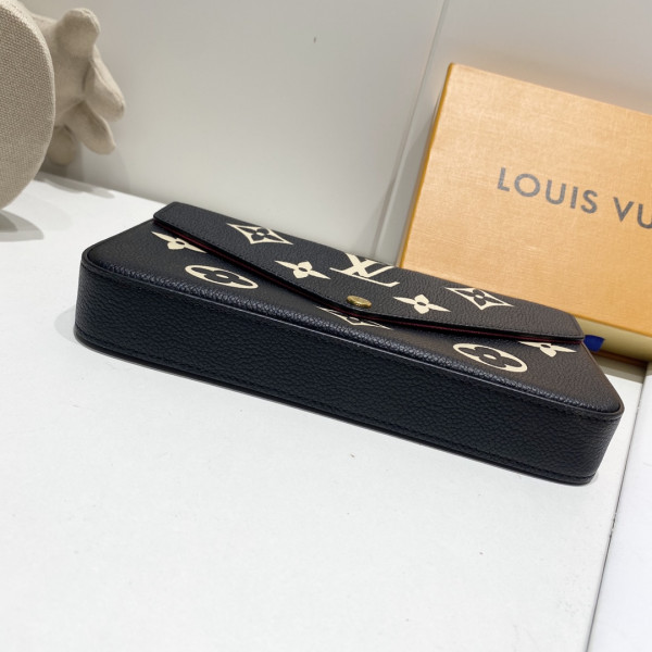 l**is V*t*n pochette fÉlicie