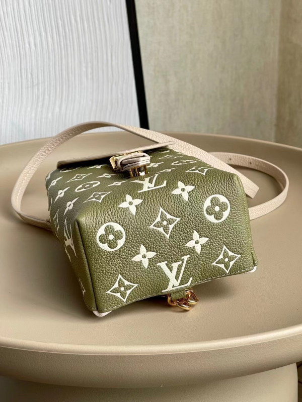 l**is V*t*n tiny backpack