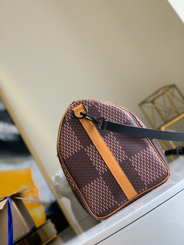 l**is V*t*n keepall 50