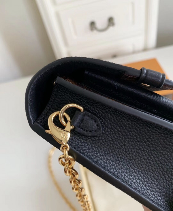 l**is V*t*n vavin chain wallet