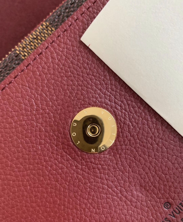 l**is V*t*n vavin chain wallet