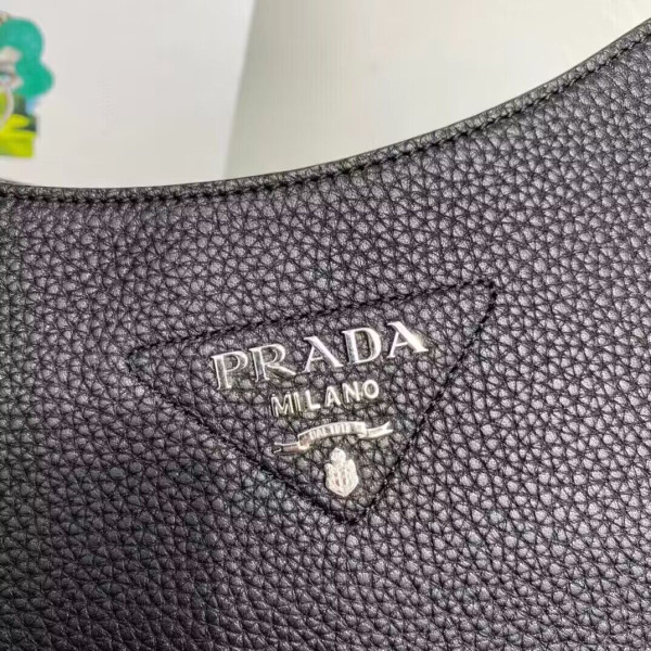 Pra*a leather hobo bag