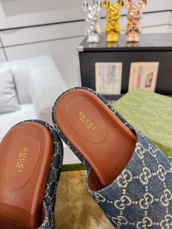 G*u*i platform slide