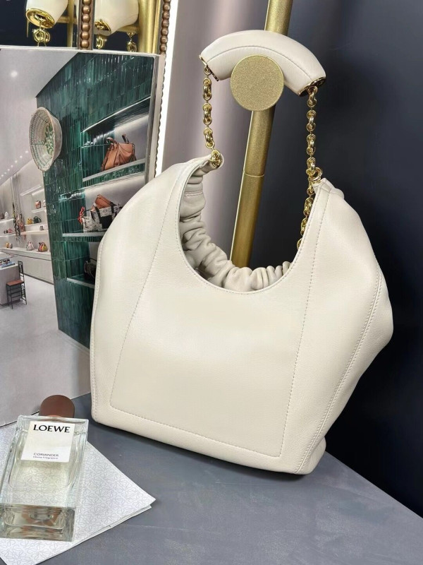 LOEWE Small Squeeze bag in nappa lambskin-24*29*10.5cm