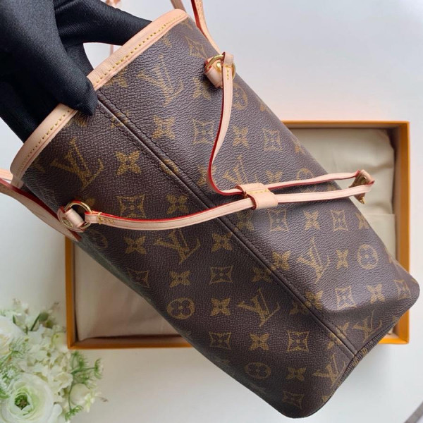 l**is V*t*n neverfull mm