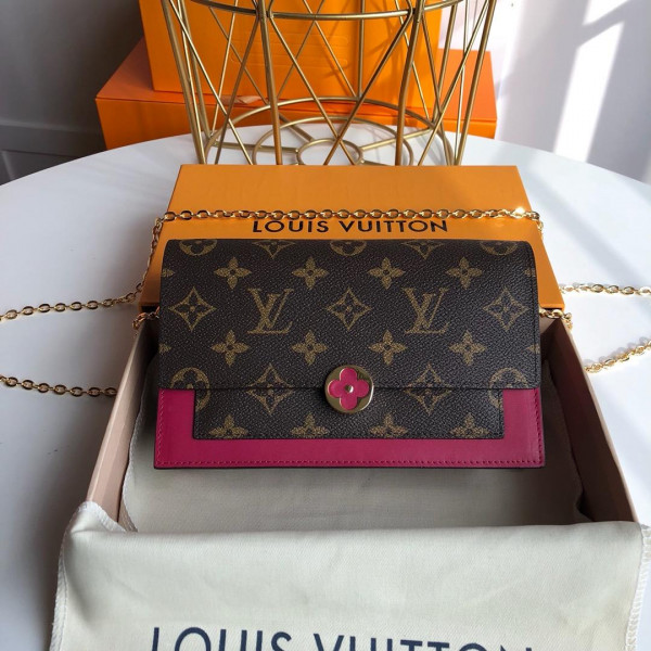 l**is V*t*n flore chain wallet