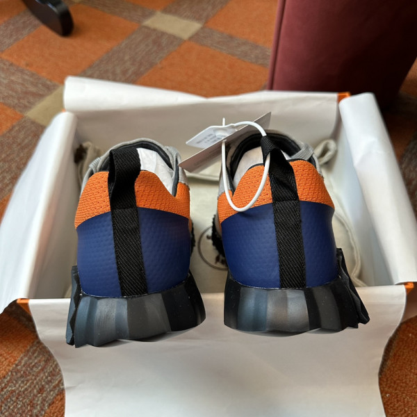 H**mes sneaker