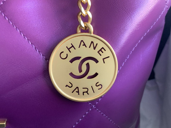 CL 22 SMALL HANDBAG