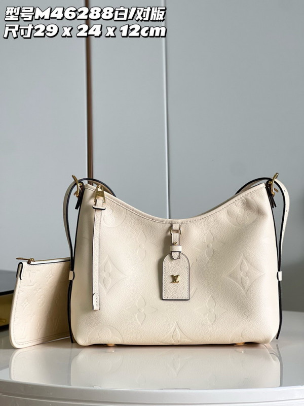 l**is V*t*n carryall pm