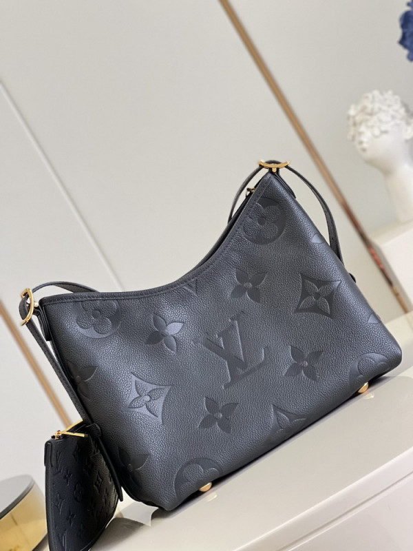 l**is V*t*n carryall pm