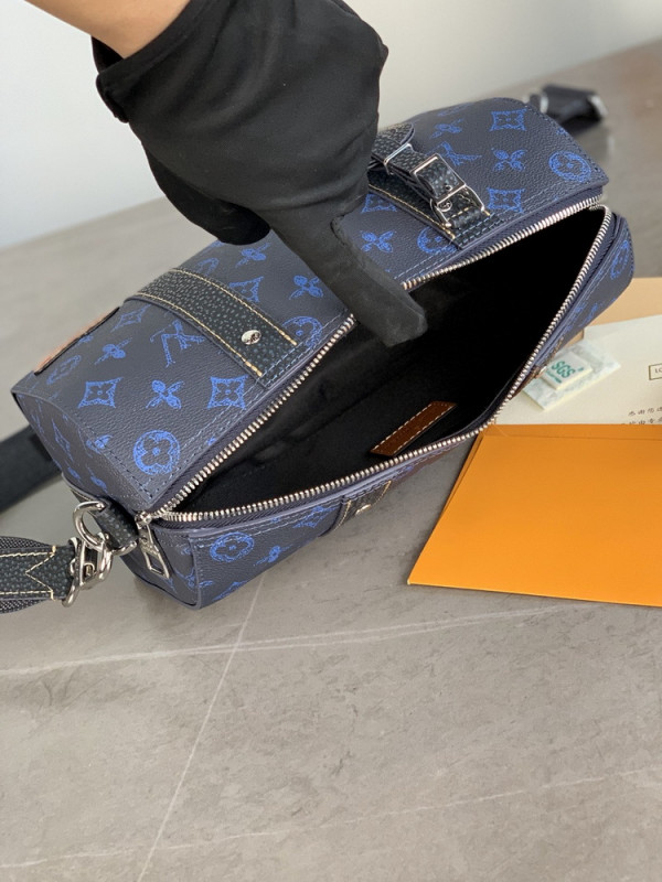 l**is V*t*n city keepall