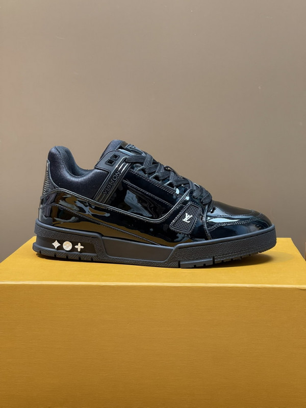 l**is V*t*n trainer sneaker