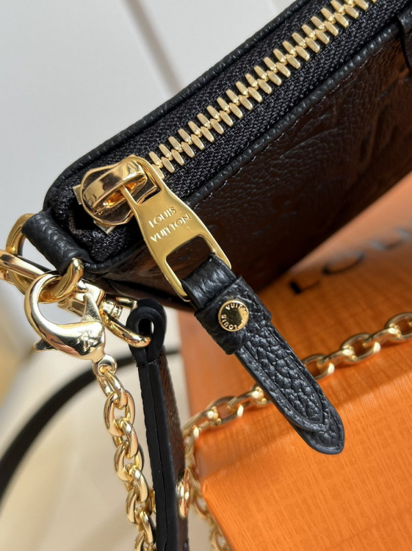l**is V*t*n easy pouch on strap
