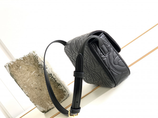 Ce**e triomphe shoulder bag