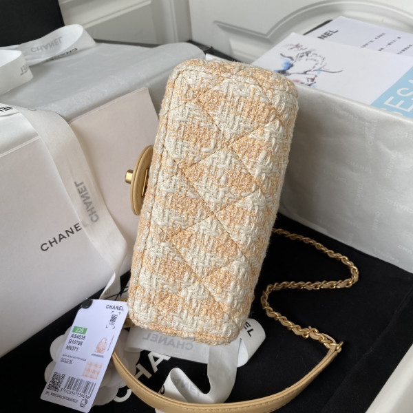 CL FLAP BAG WITH TOP HANDLE