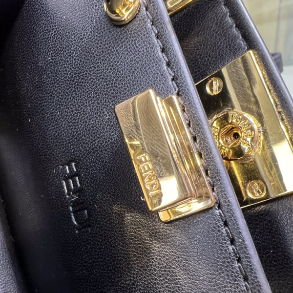 F**di nano peekaboo maxi handle