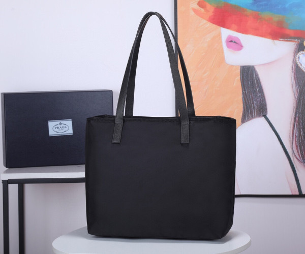 Pra*a re-nylon tote bag