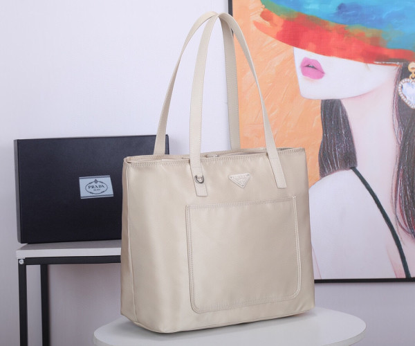 Pra*a re-nylon tote bag