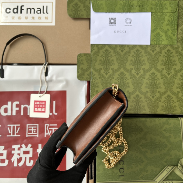 G*u*i gg matelassÉ chain wallet