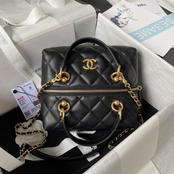 CL BAG WITH TOP HANDLE