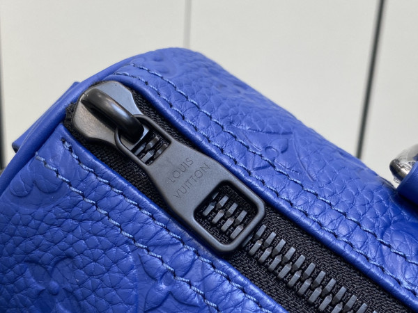 l**is V*t*n keepall bandouliÈre 25