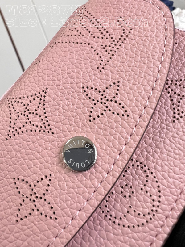 l**is V*t*n card holder recto verso