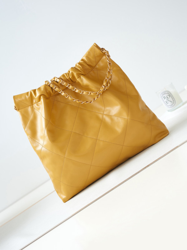CL 22 HANDBAG