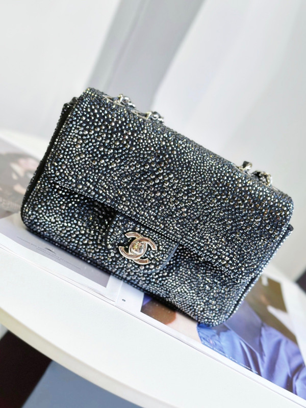 CL FLAP BAG 20CM