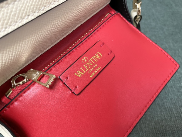 VALENTINO SMALL VSLING GRAINY CALFSKIN HANDBAG