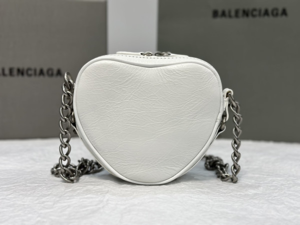 Ba*len*cia*ga le cagole heart mini metallic crinkled-leather shoulder bag