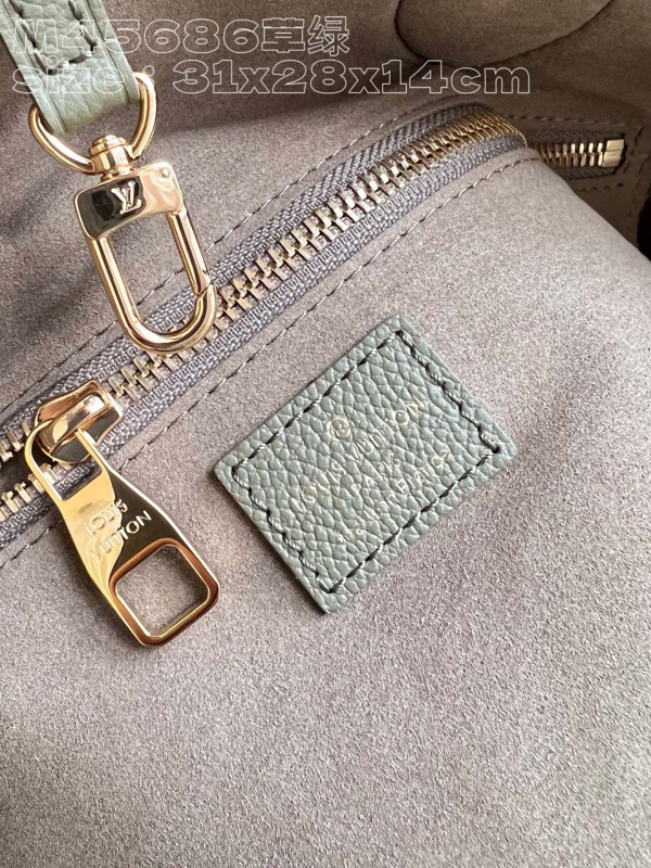 l**is V*t*n neverfull mm