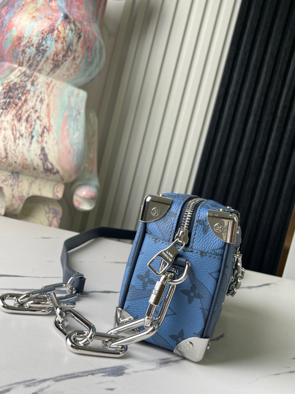 l**is V*t*n mini soft trunk