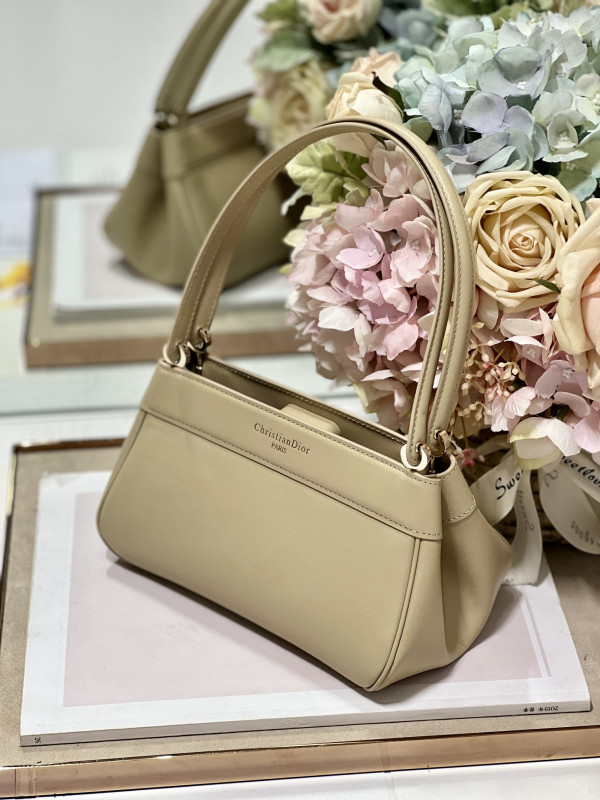 D*or key bag