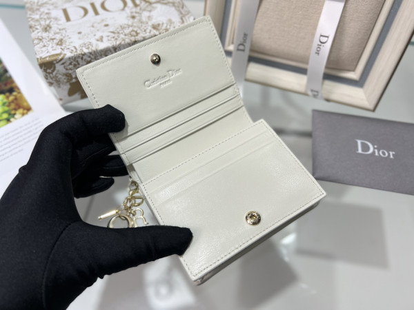 D*or wallet
