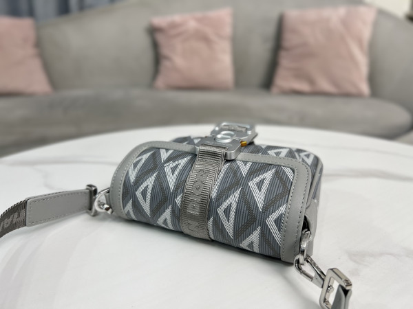 D*or mini hit the road bag with strap