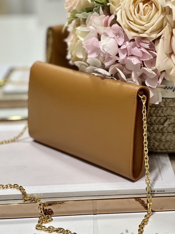 D*or bobby east-west pouch with chain