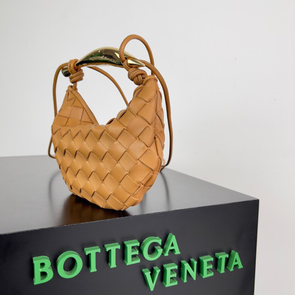 Bo*te*ga ve*ne*ta mini sardine top handle bag