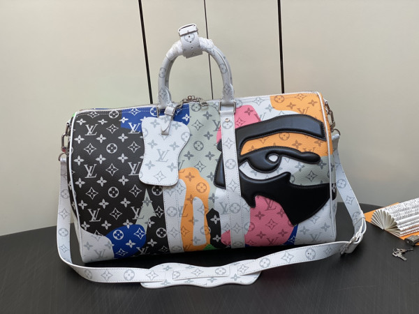l**is V*t*n keepall bandouliÈre 45