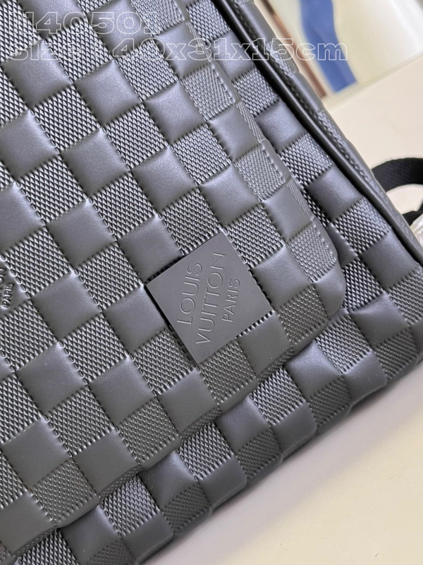 l**is V*t*n avenue backpack