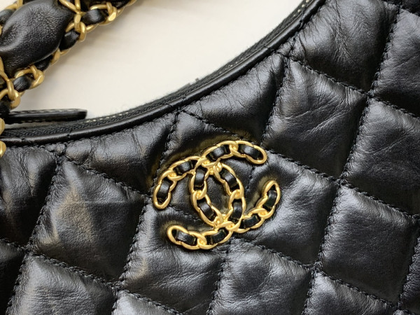 CL HOBO HANDBAG