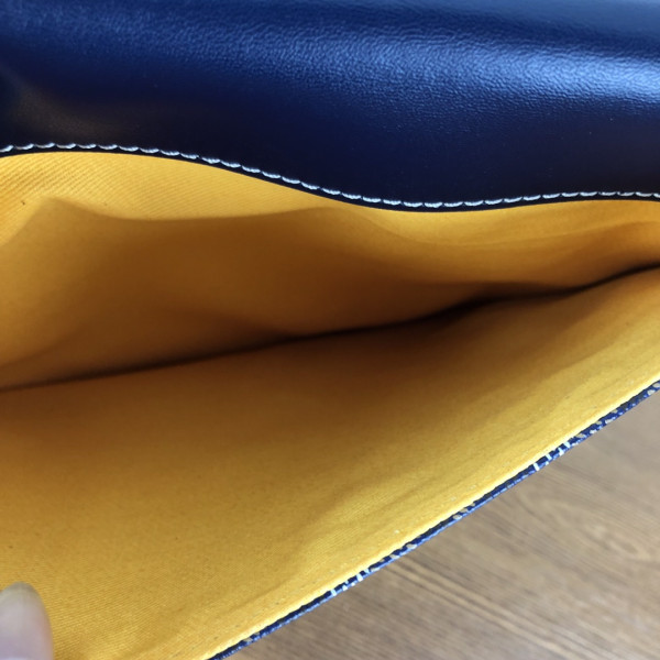 Go*ard commando envelope clutch