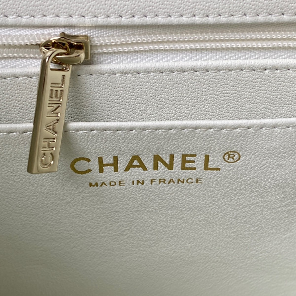 CL SMALL BOX BAG