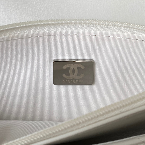 CL 19 WALLET ON CHAIN