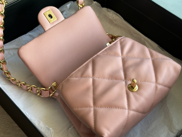 CL SMALL FLAP BAG