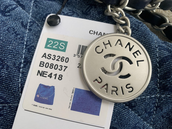 CL 22 SMALL HANDBAG