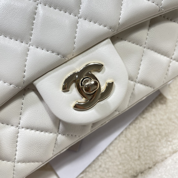 CL FLAP BAG
