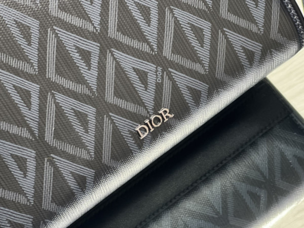 D*or lingot toiletry bag