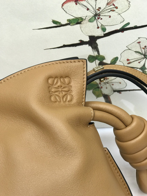 LOEWE Mini Flamenco clutch-18-23.9-9cm